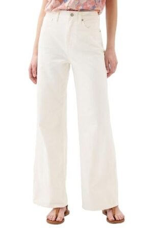 GAP Women’s Relaxed Fit High Rise Clean Washed Jeans